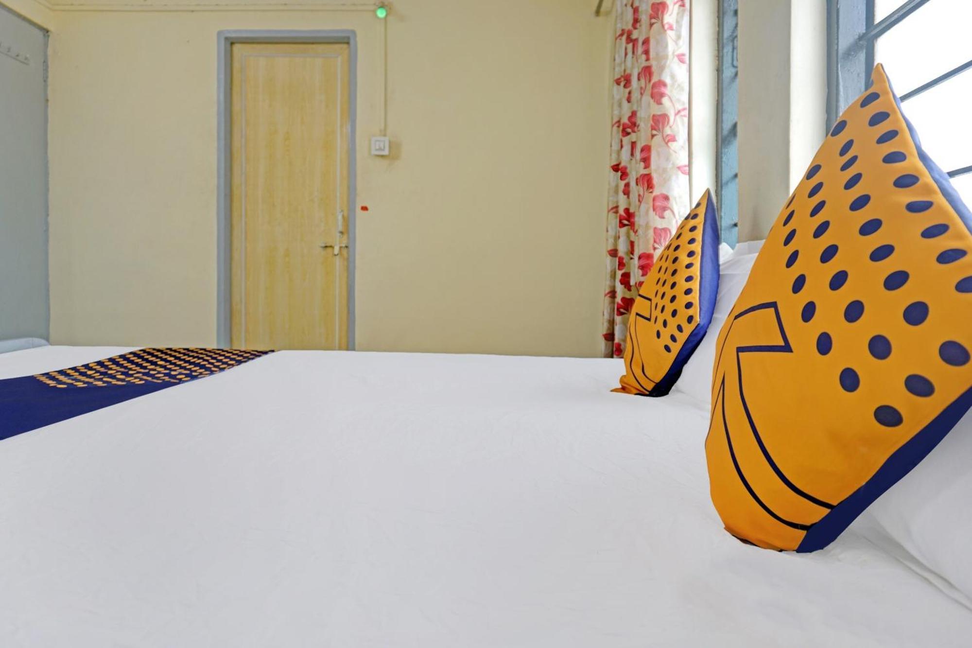 Spot On Hotel Prakash Residency, Near Hanuman Gym Ajmera Colony, Pimpri Экстерьер фото