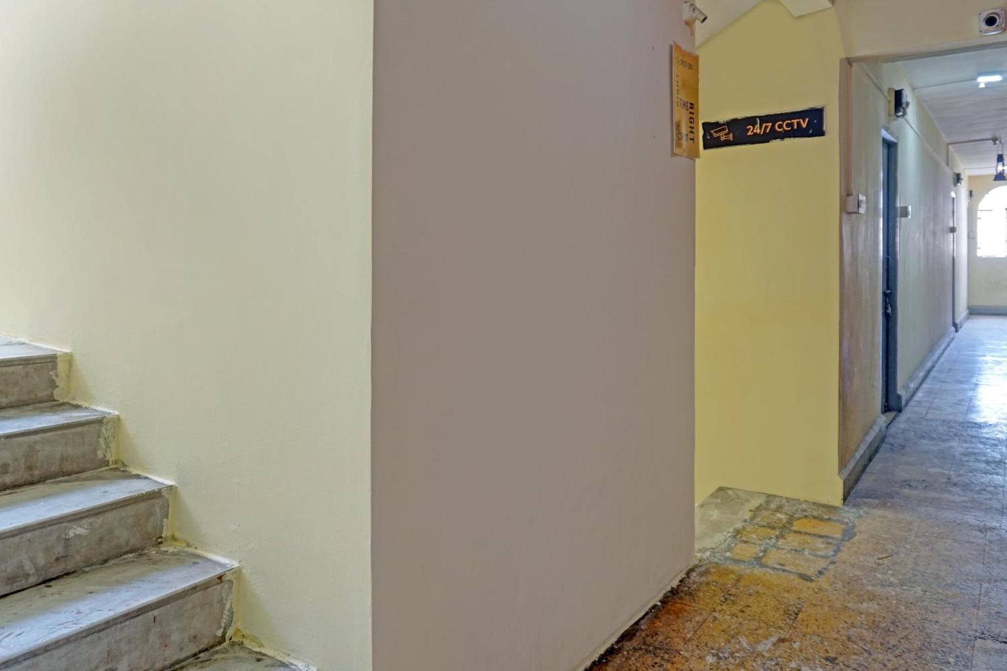 Spot On Hotel Prakash Residency, Near Hanuman Gym Ajmera Colony, Pimpri Экстерьер фото